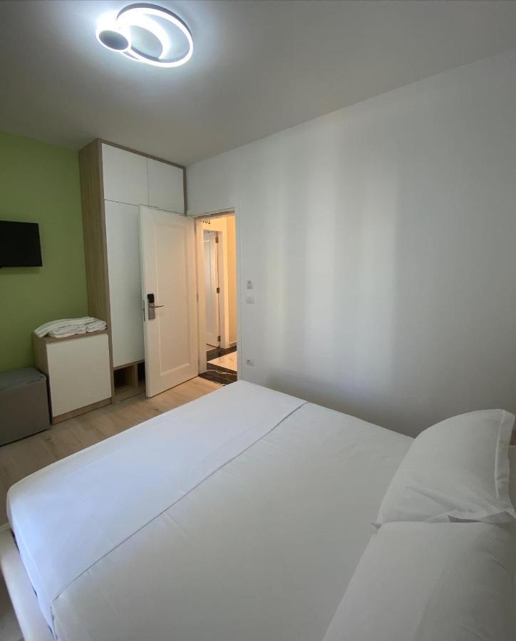 Helena Hotel Shëngjin Extérieur photo